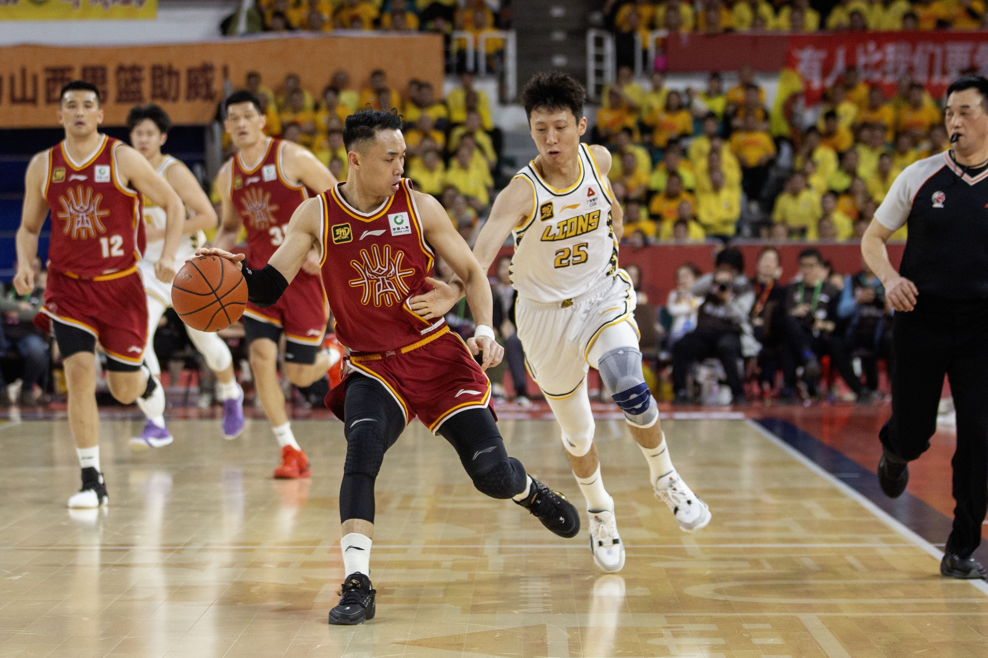 广厦男篮训练开放日；集结日止住颓势引欢呼；NBA总决赛在即；高层口径保持一致