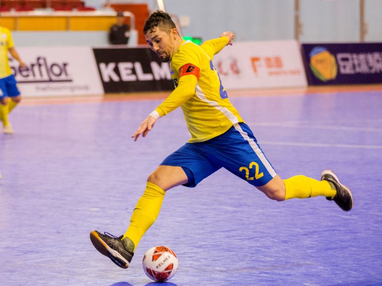 今晚欧超杯传出新动向；辽宁本钢再遭质疑；管理层表态——信心回归；球队文化再被提及的简单介绍