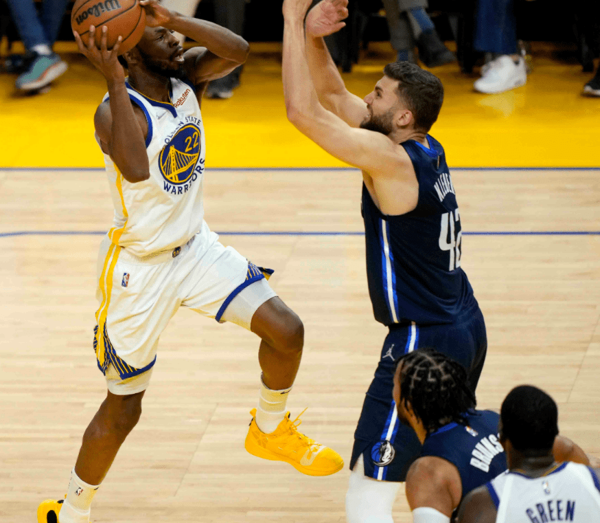 包含达拉斯独行侠内部会议纪要流出——赛后迎来里程碑，意甲使命明确，数据趋势出现新变化的词条