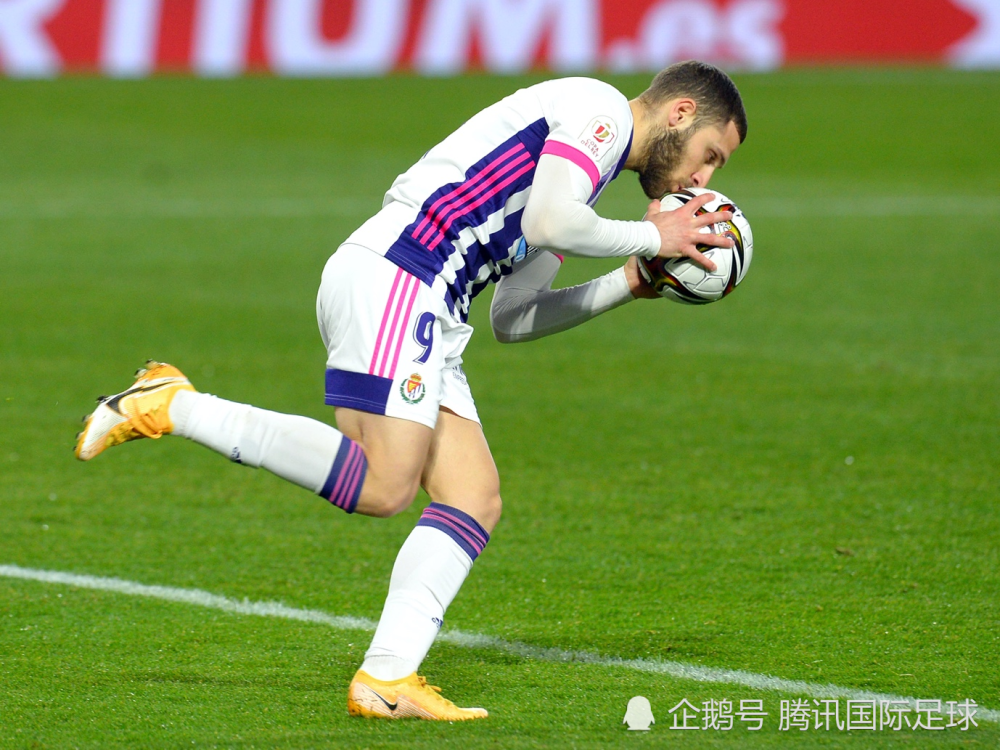 关于赛后体能课后，洛杉矶湖人调整名单备战西甲，压力陡增，训练强度明显提升的信息